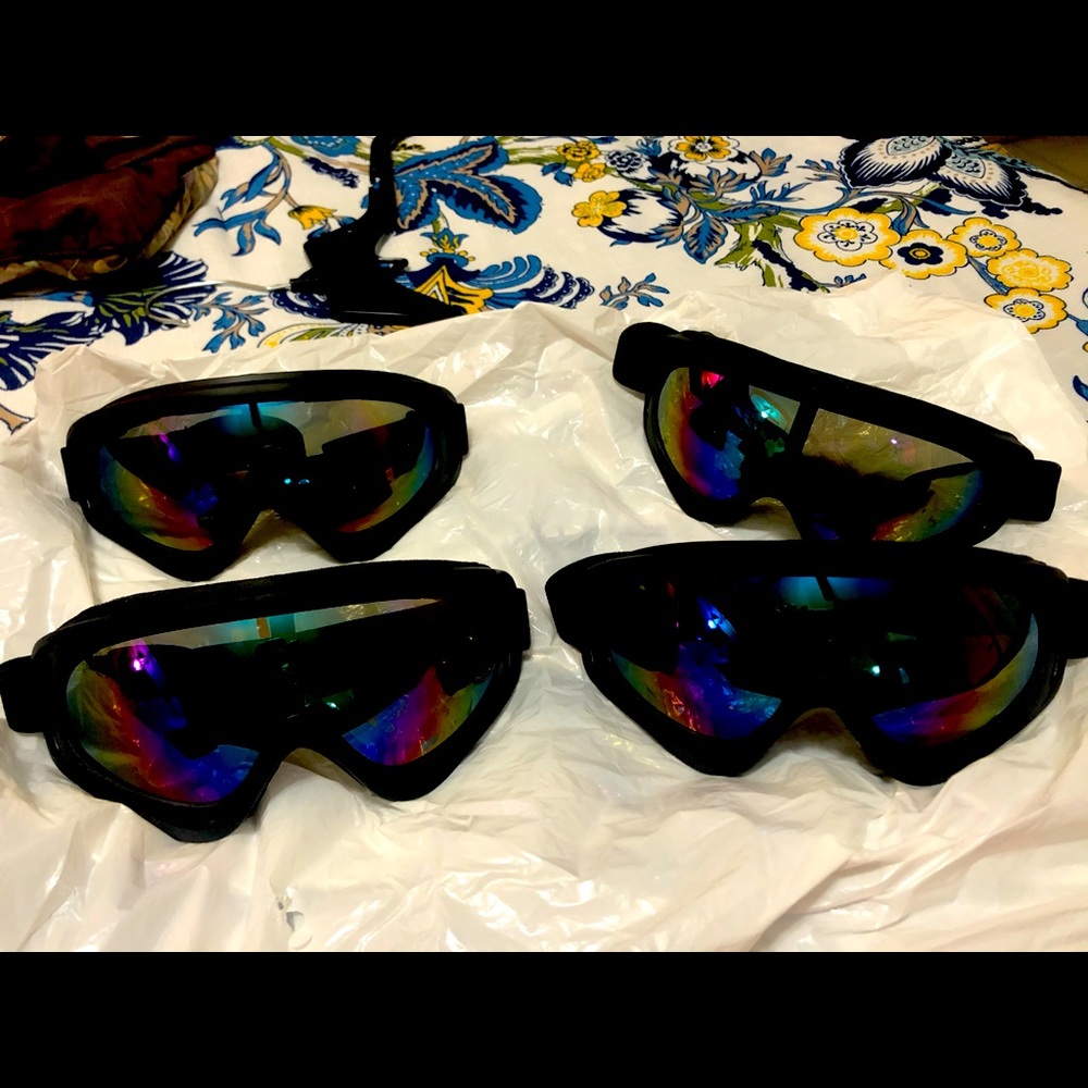 Snow goggles 4 pairs for one price